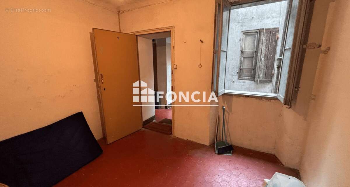 Appartement à MARSEILLE-1E