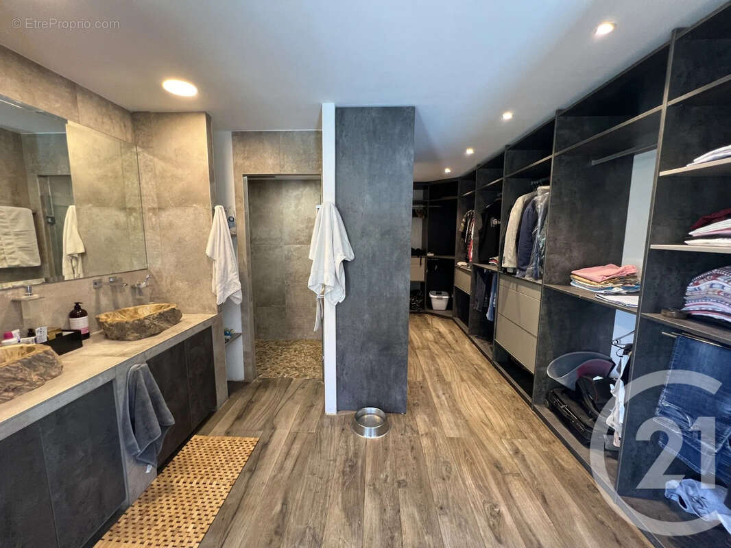 Maison 212 m² à Lucciana  - photo 16