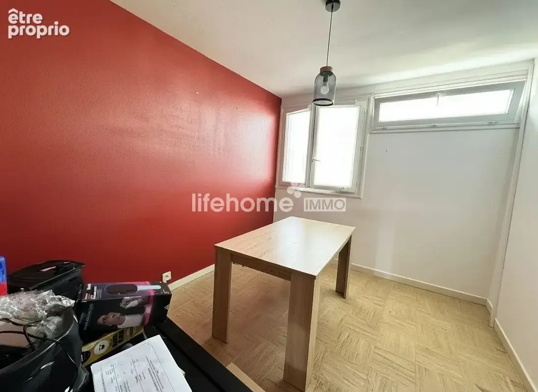 Appartement 4 pièces 67 m² à vendre à Chateauroux (36000) - photo 2