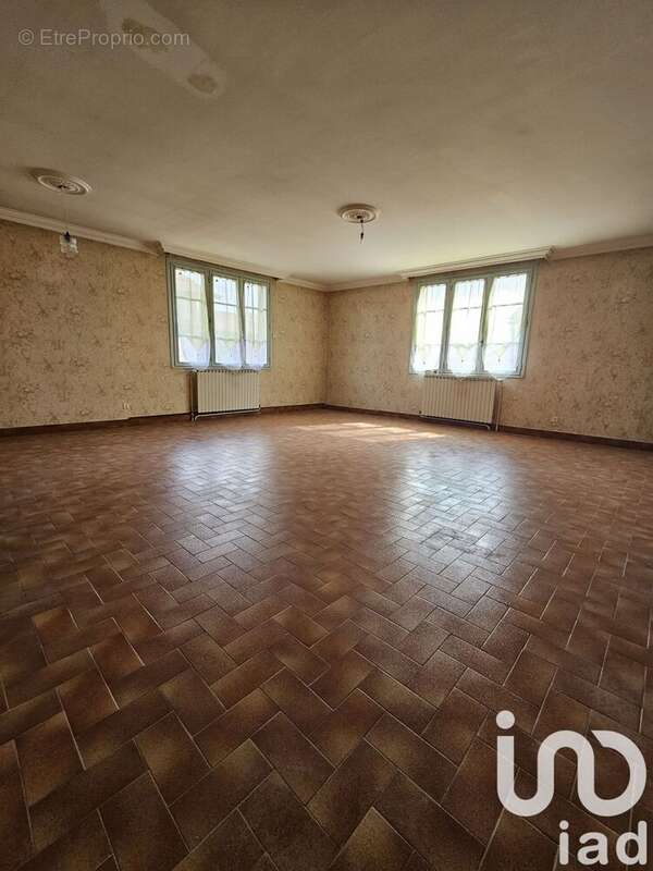 Photo 4 - Maison à SAINT-BONNET-PRES-RIOM