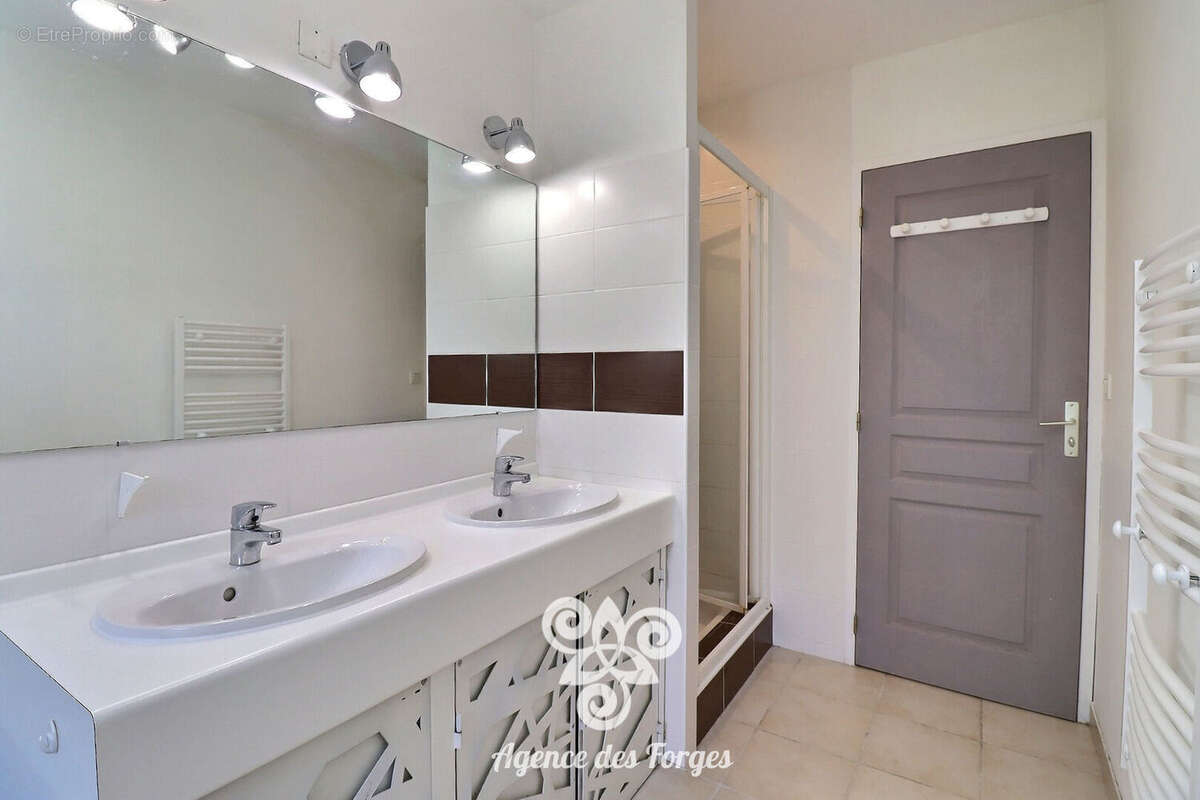 Maison plain-pied - 3 chambres - 103m² - Vallet - photo 15