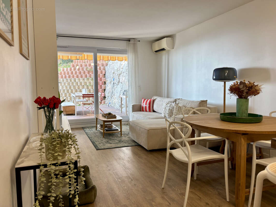 Appartement à ROQUEBRUNE-CAP-MARTIN