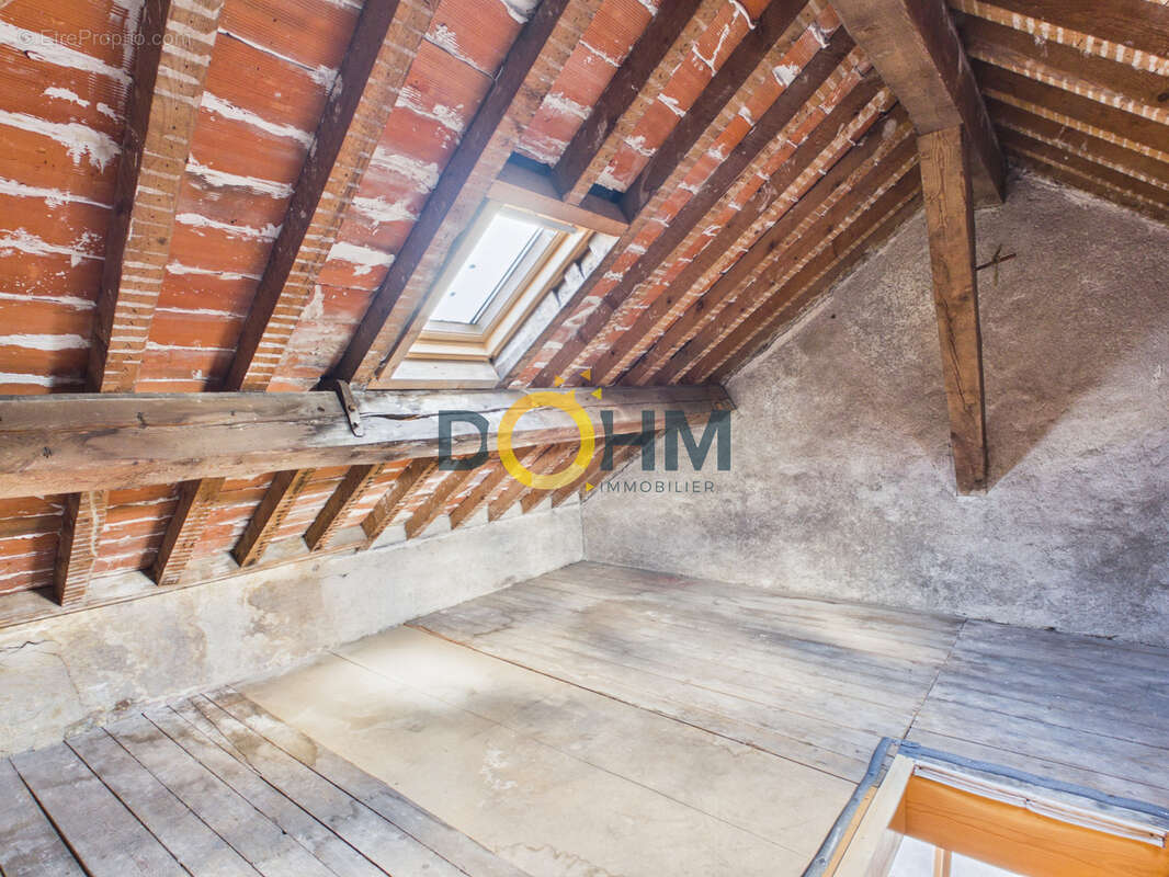 Maison de gare habitable de suite avec terrain - photo 19