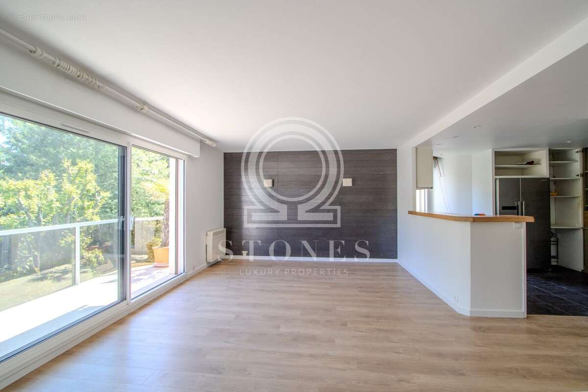 Appartement à BOUGIVAL