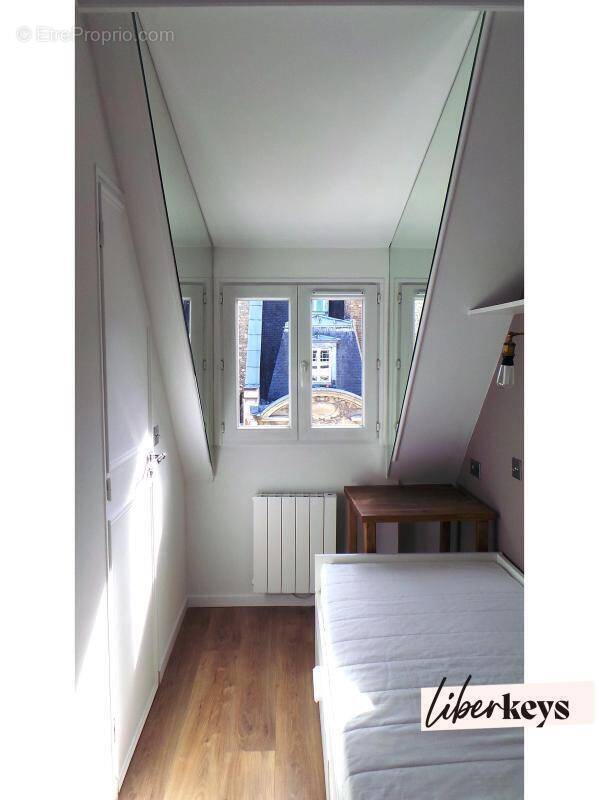Appartement à PARIS-17E