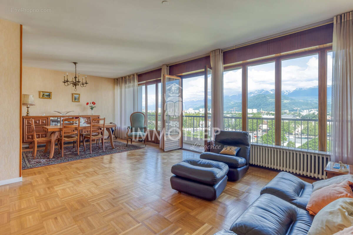 Appartement à ECHIROLLES