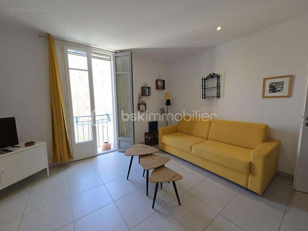 Sete quartier ile sud agreable t2 de 45 m² entierement renove ainsi que l immeuble syndic benevole - photo 2
