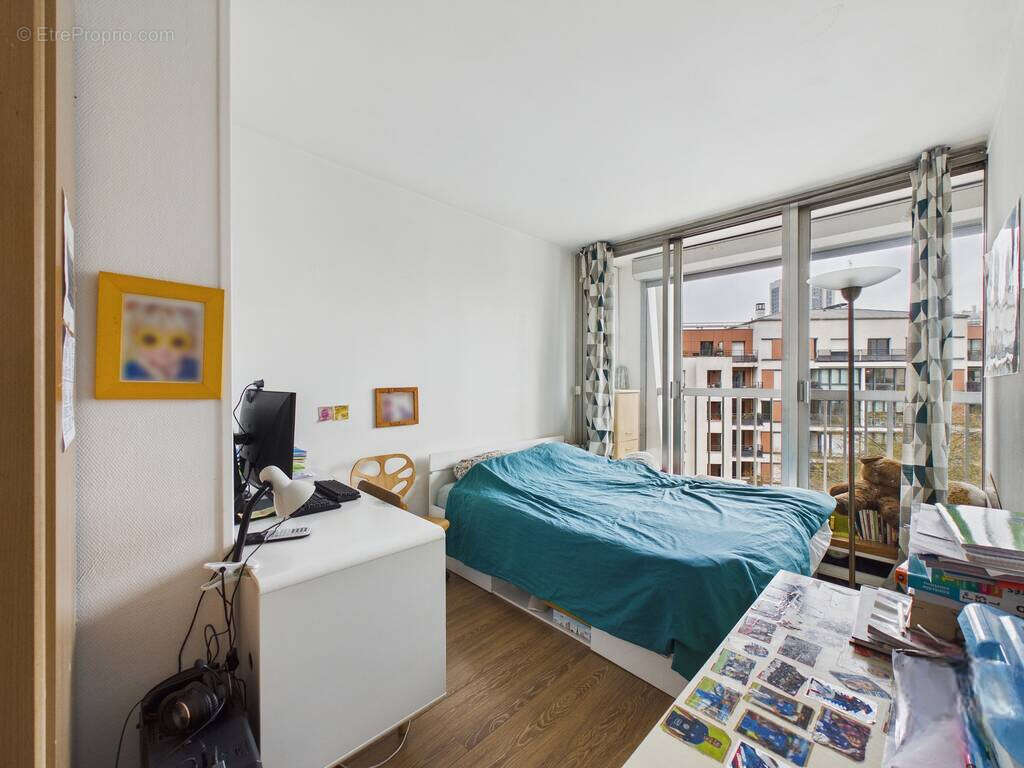 Appartement à PARIS-20E