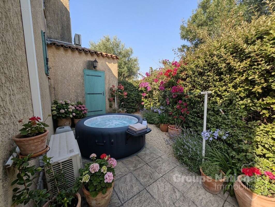 Maison à vendre à Eyguières - 3 pièces avec piscine - photo 3
