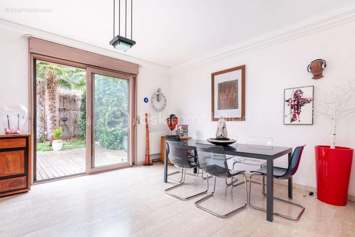 Maison à VILLEURBANNE