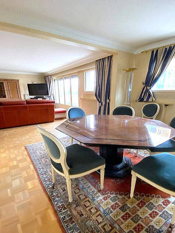 Appartement à PARIS-19E