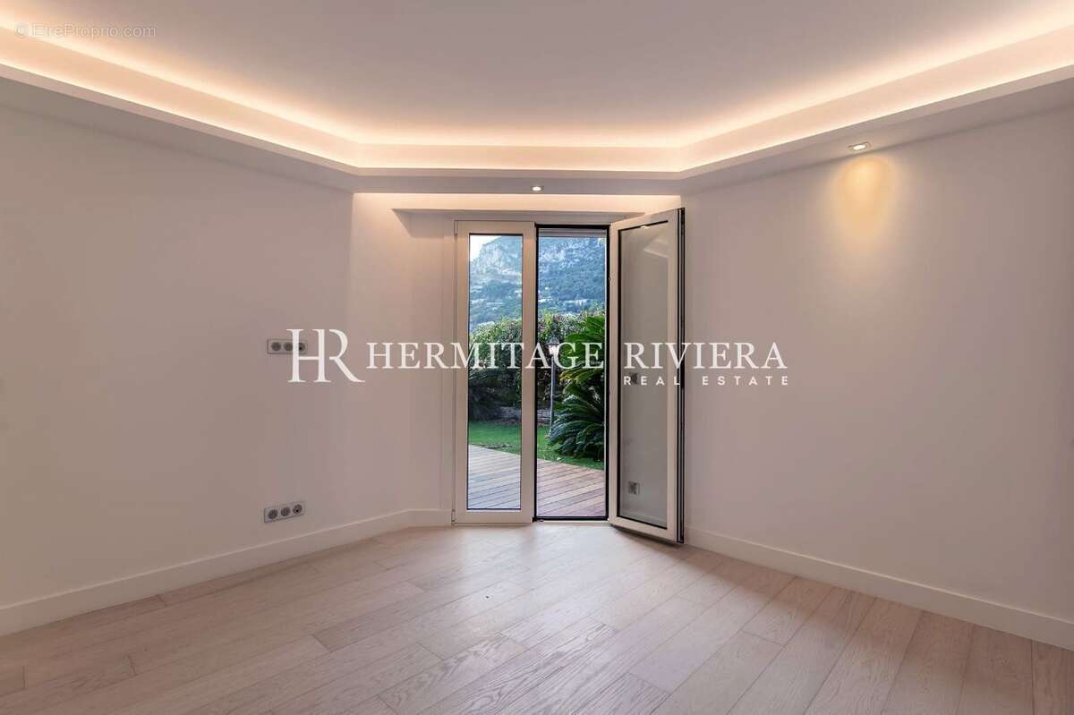 Appartement à ROQUEBRUNE-CAP-MARTIN