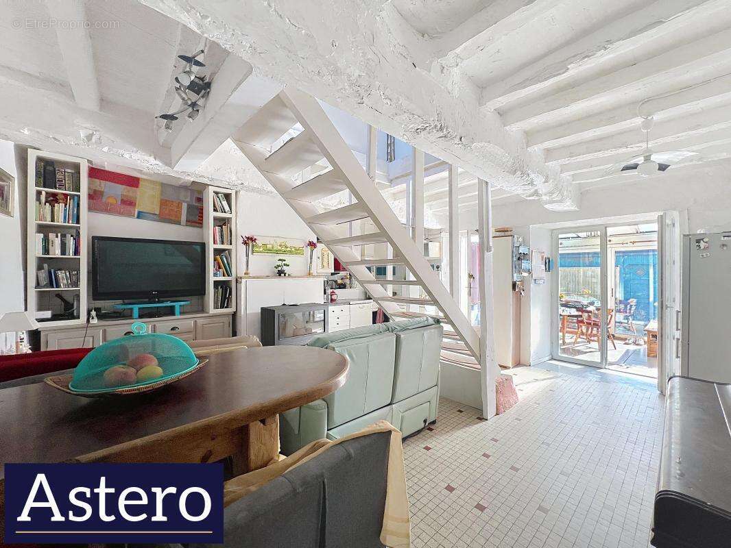 Maison à NOYAL-CHATILLON-SUR-SEICHE