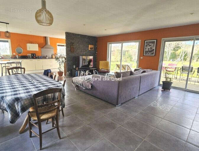 Maison 130 m² à Rabastens  - photo 4
