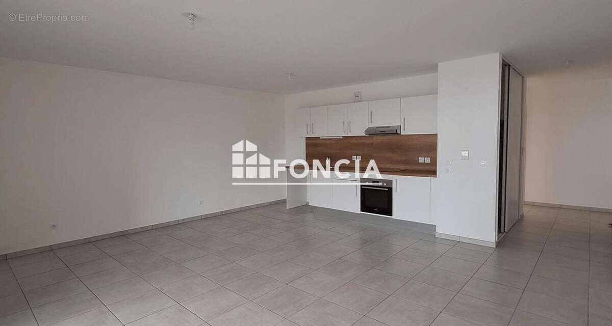 Appartement à SAINT-GENIS-POUILLY