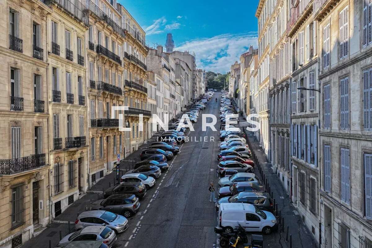 Appartement à MARSEILLE-6E