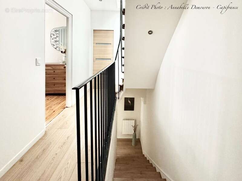 RIOM - EXCLUSIVITÉ – Maison de ville de caractère P6 entièrement rénovée avec jardin, abri et cave - photo 19