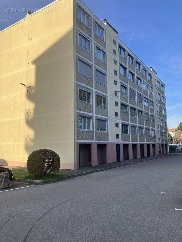 Appartement à BRON