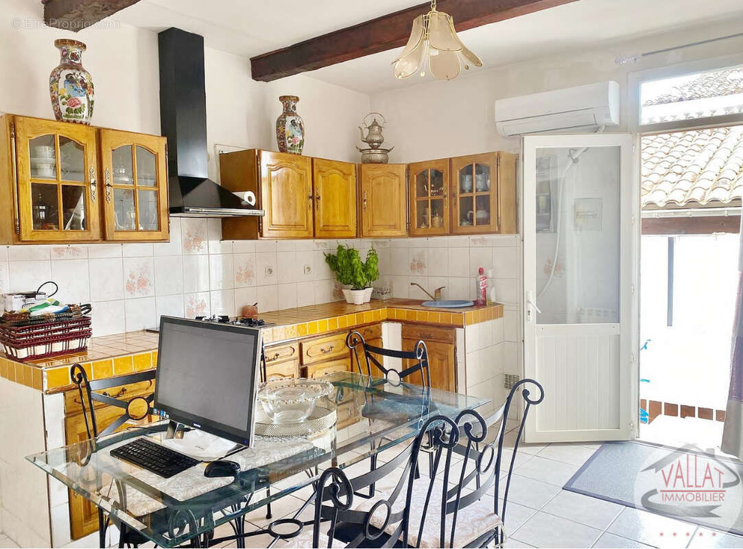 Maison type vigneronne avec cour intérieure ! - photo 7
