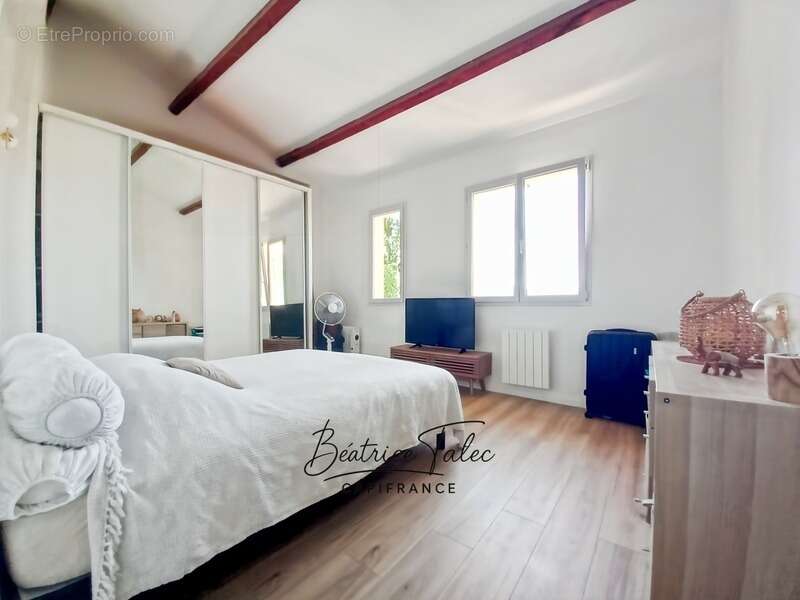 Appartement à PUYLOUBIER