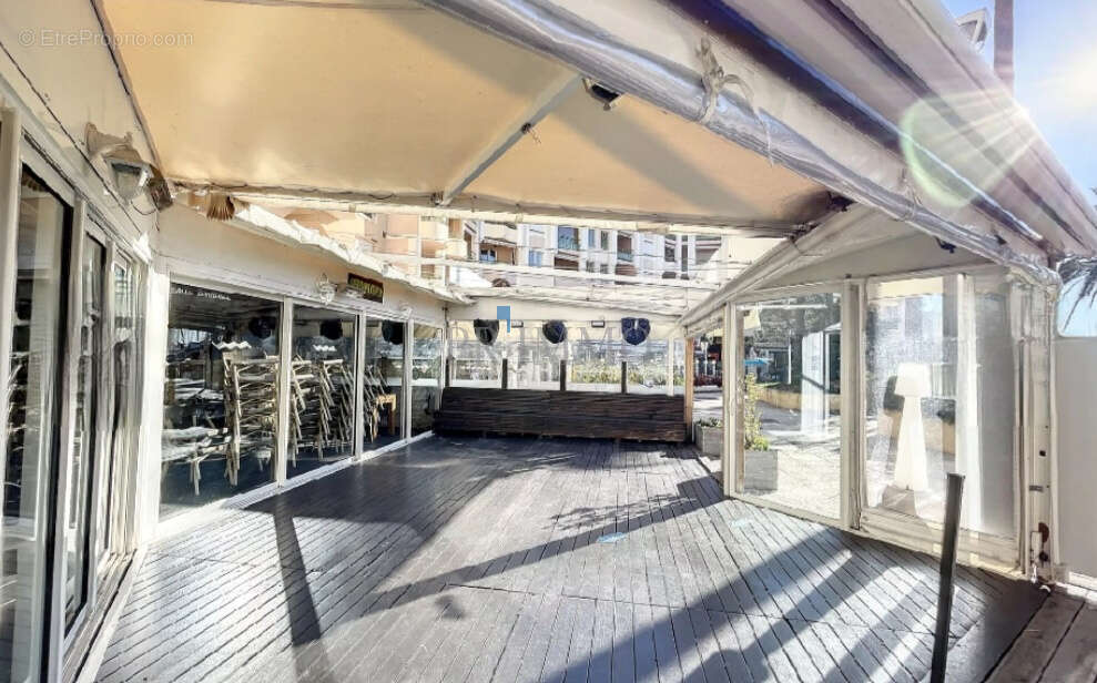 Port frejus - restaurant - fonds de commerce - photo 2