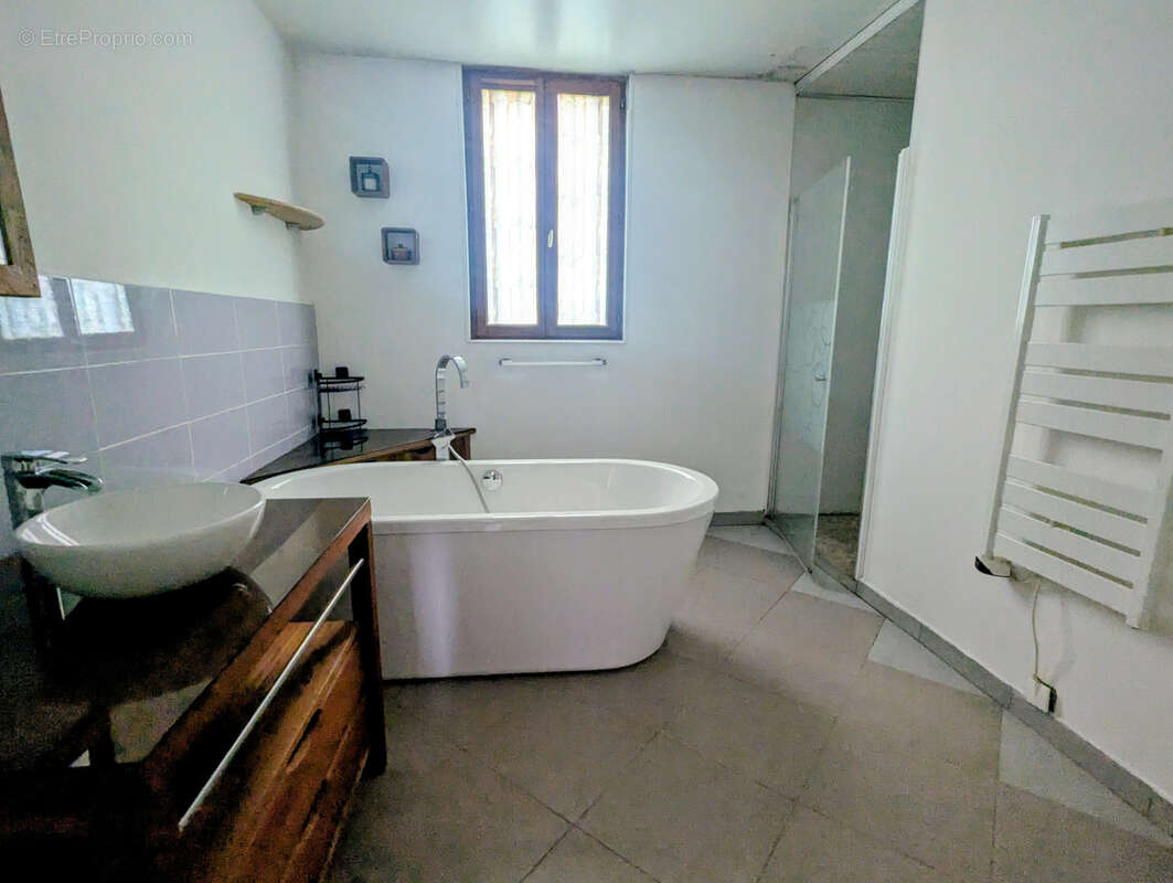 Maison à AIGUES-VIVES