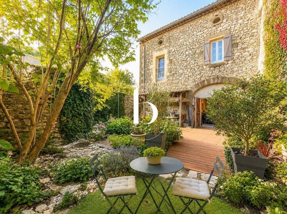 Maison à LUSSAN