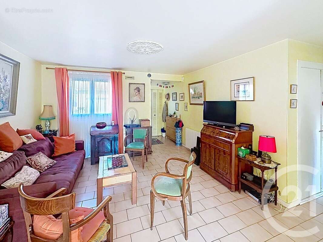 Photo 5 - Maison à THIAIS