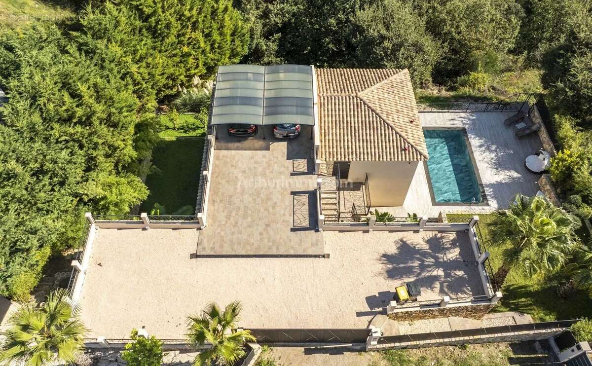 Maison à CAGNES-SUR-MER