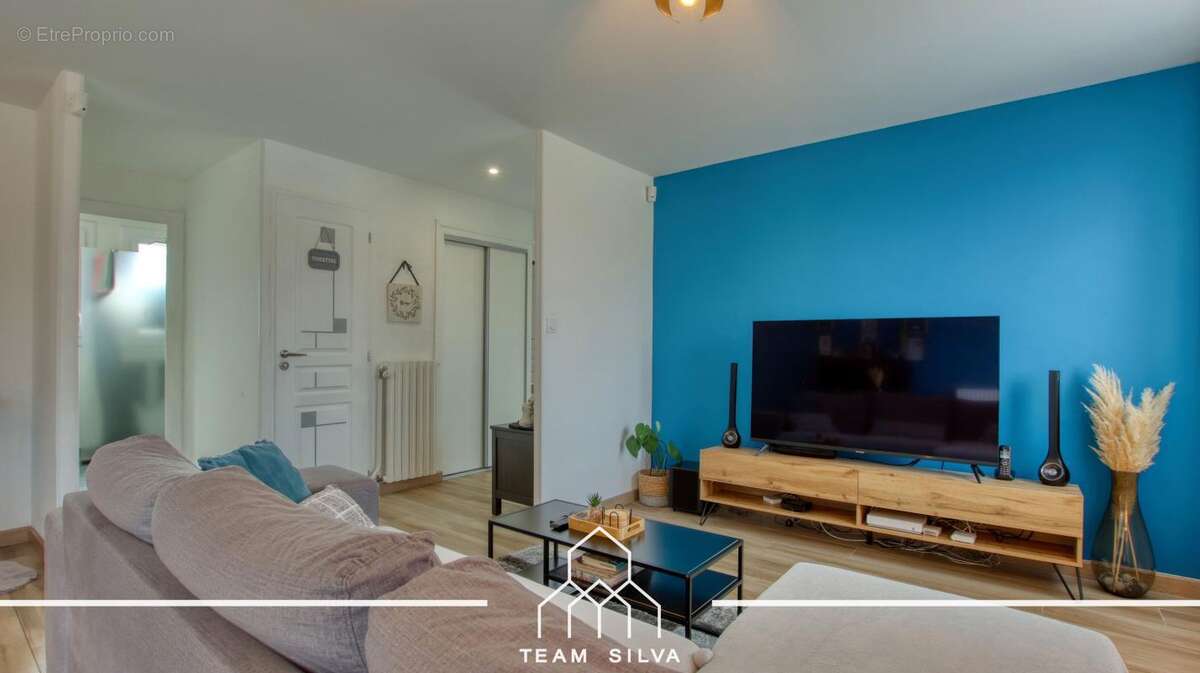 Maison à ROUSSILLON