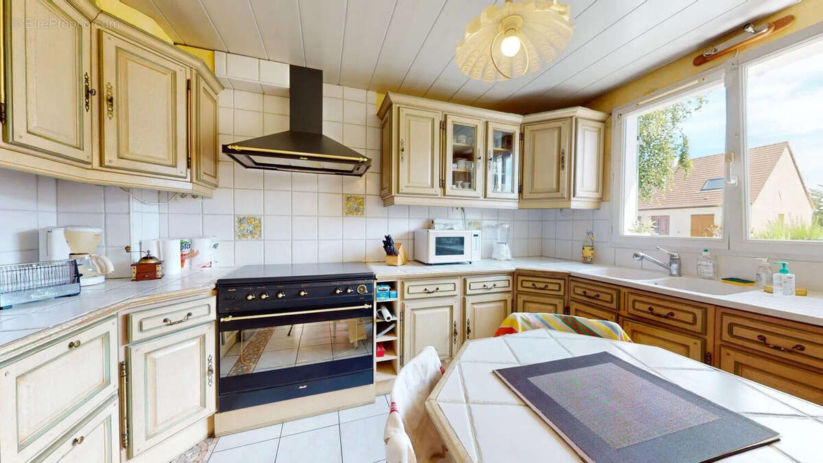 Maison à SIVRY-COURTRY