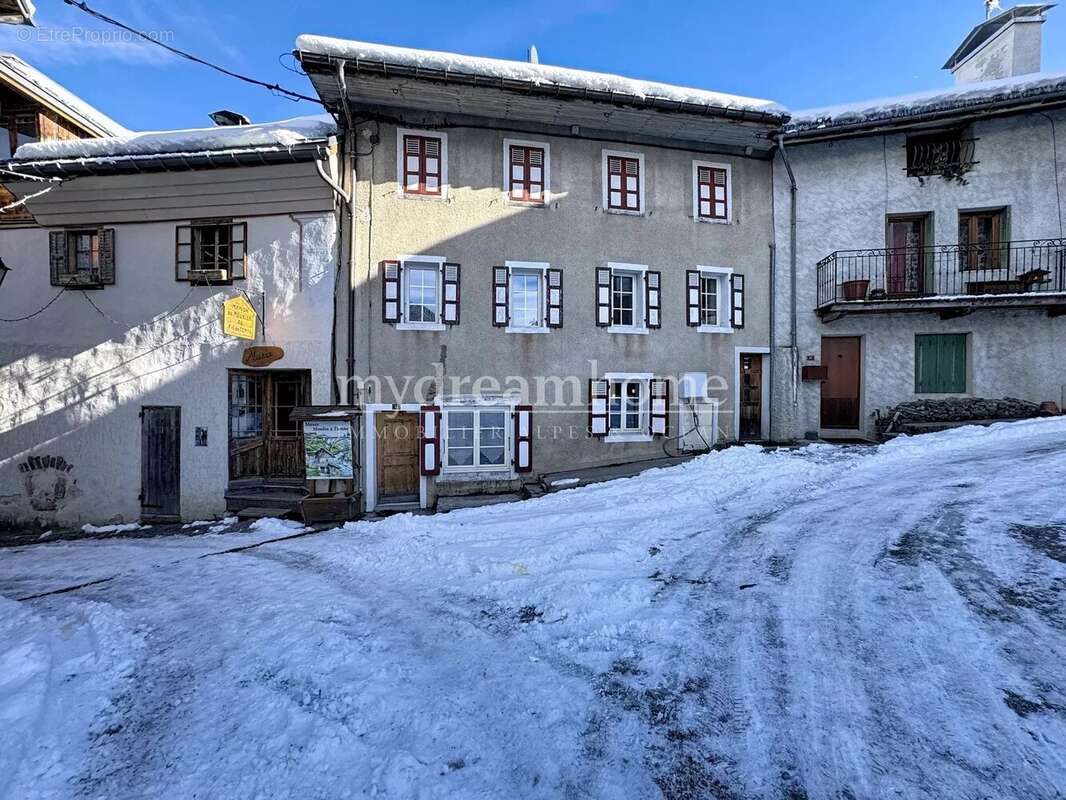 Appartement à FLUMET