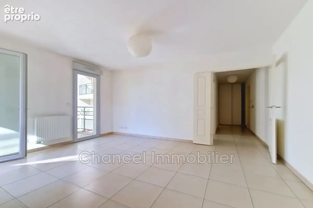 Appartement 2 pièces 43 m² à vendre à Saint-Laurent-Du-Var (06700) - photo 4
