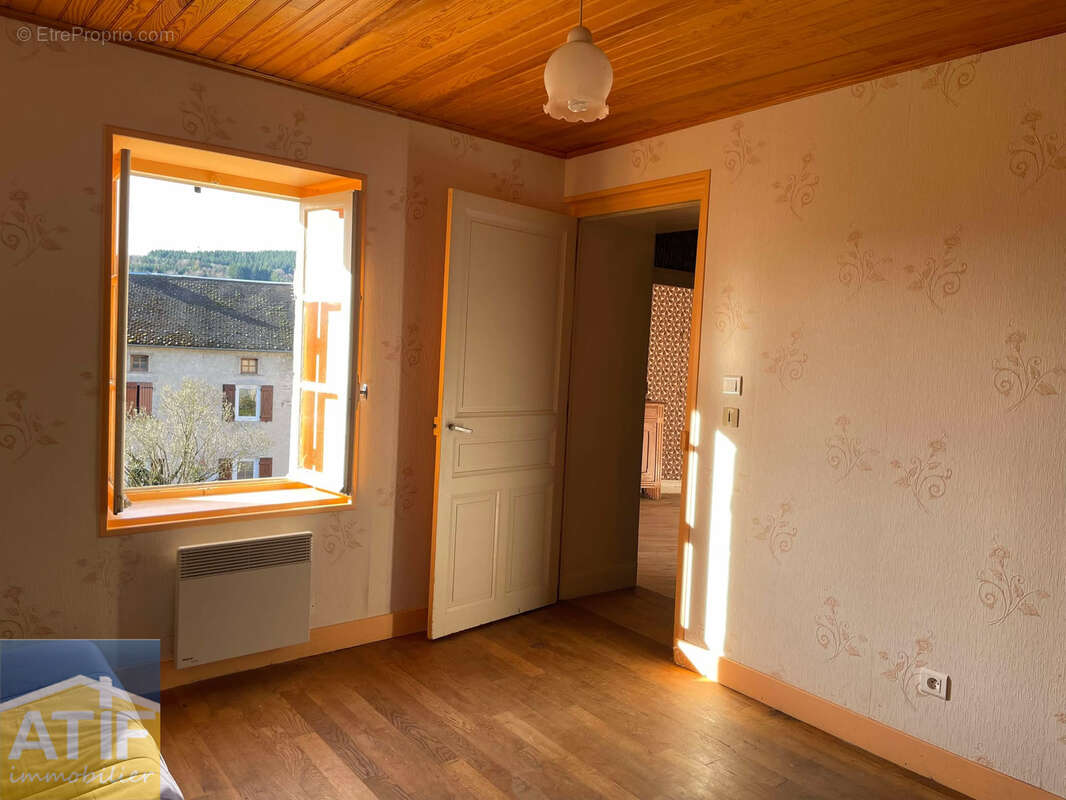 Maison à SAINT-CLEMENT