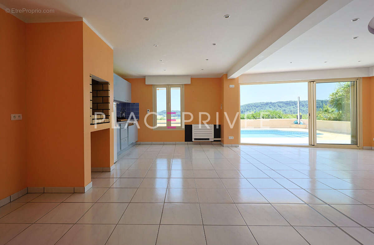 Maison à PAGNY-SUR-MOSELLE