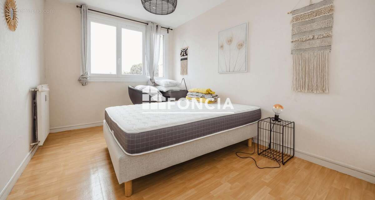 Appartement à SAINT-JACQUES-DE-LA-LANDE