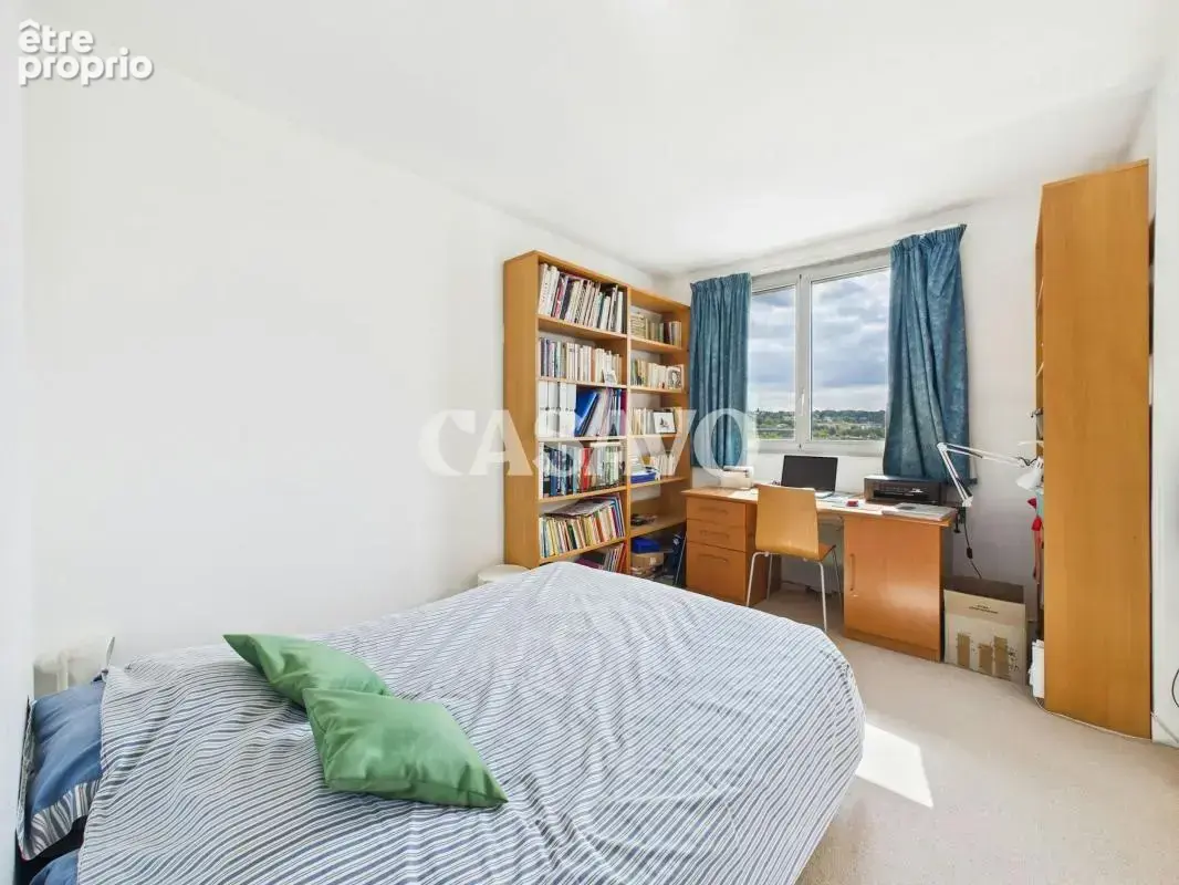 Vente Appartement 4 pièces de 75m² - 92210 Saint-Cloud - photo 2