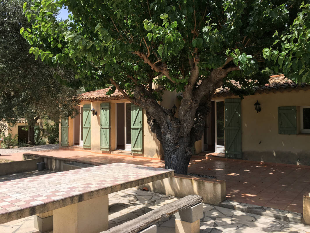 Maison à PLAN-DE-LA-TOUR