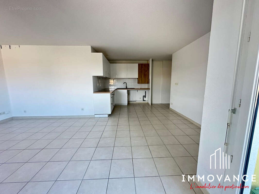 Appartement à SAINT-MATHIEU-DE-TREVIERS