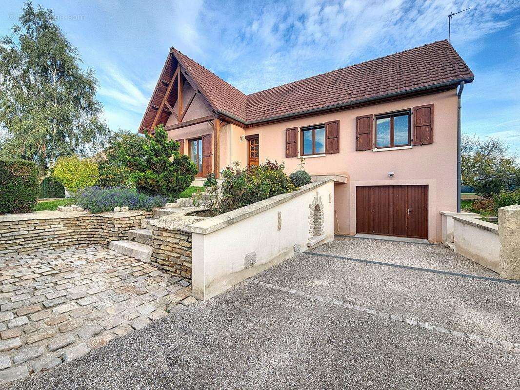 Maison à THOREY-EN-PLAINE