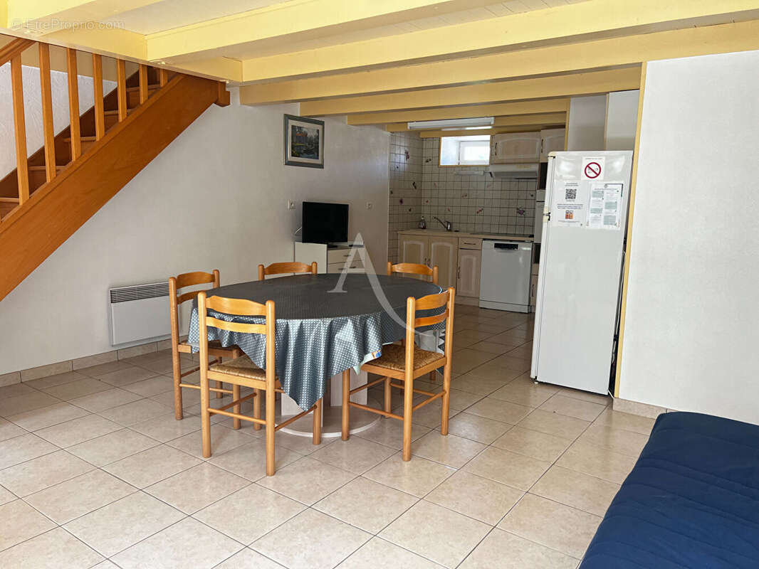 Ensemble immobilier - Mouzeuil Saint Martin - 199 m² - photo 7