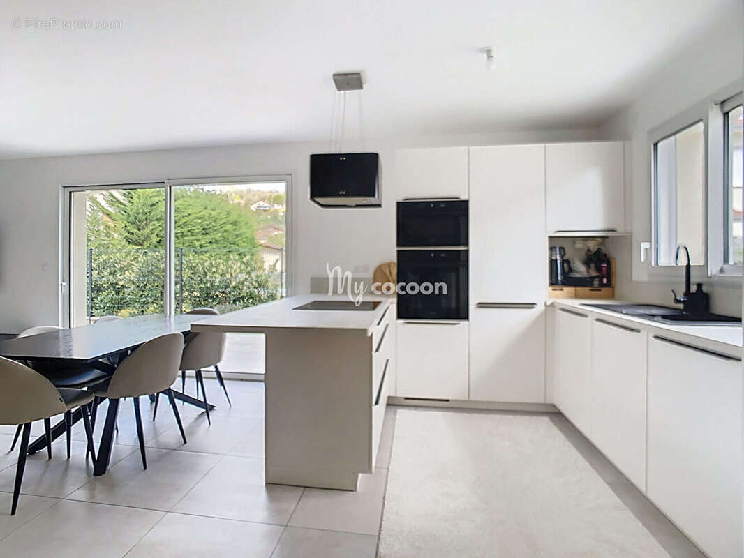 Maison à AMBERIEU-EN-BUGEY