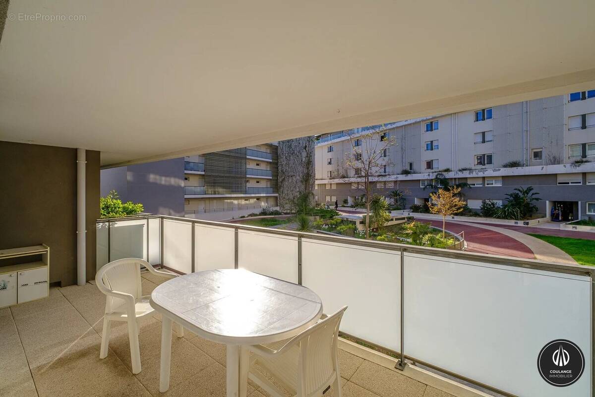 Appartement à MARSEILLE-8E