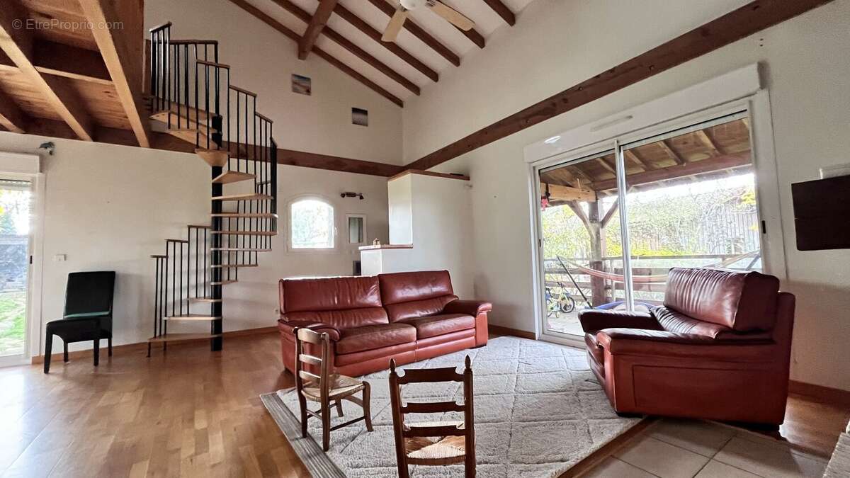 Maison à L&#039;ISLE-JOURDAIN