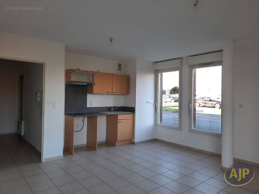 Appartement à PONS