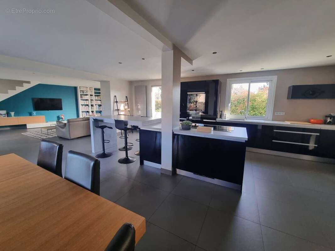 Maison à CROISSY-SUR-SEINE