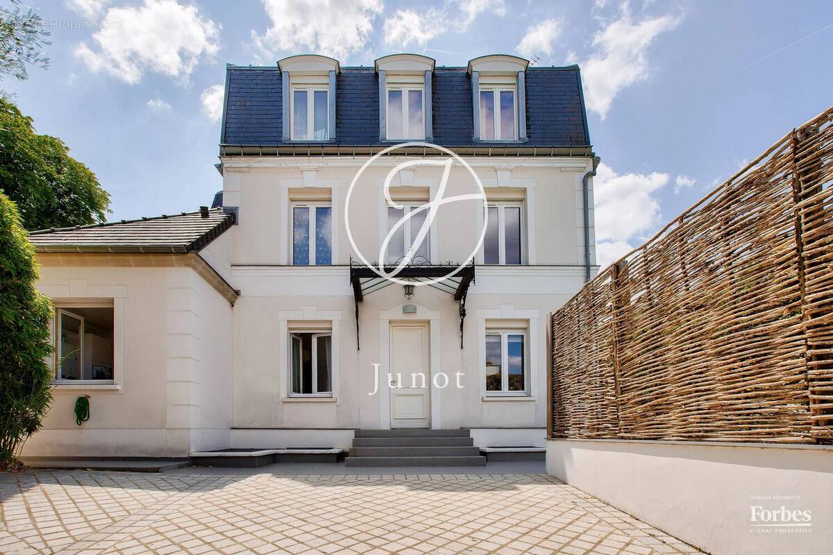 Maison à RUEIL-MALMAISON