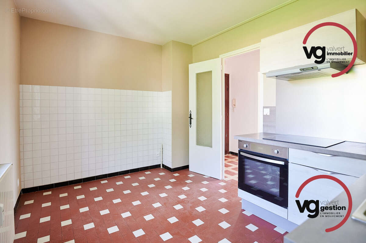 Appartement à TASSIN-LA-DEMI-LUNE