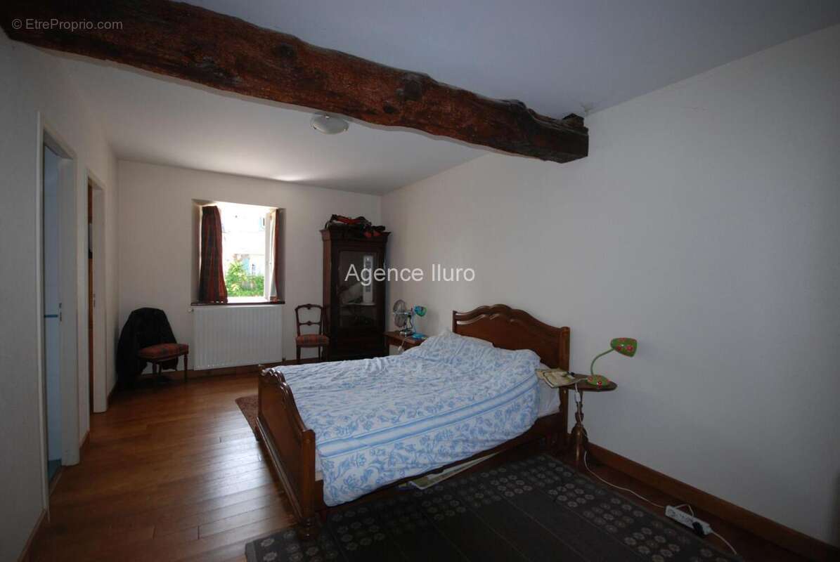 Annex-Master-Bedroom - Maison à OLORON-SAINTE-MARIE