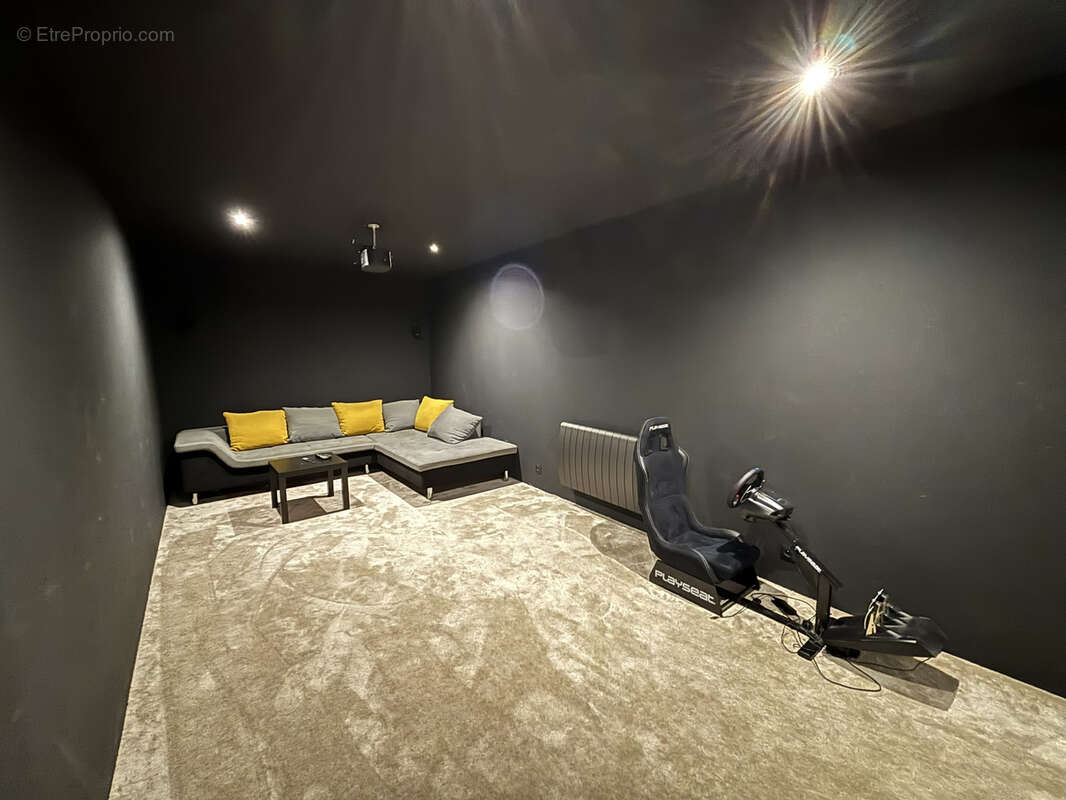 Maison à SAINT-MELAINE-SUR-AUBANCE